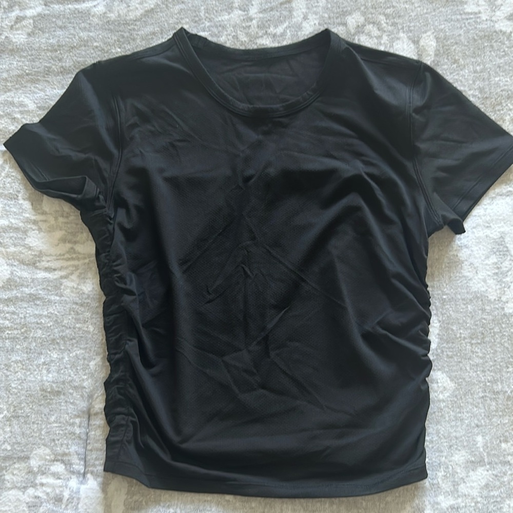 Lululemon crop top size 4